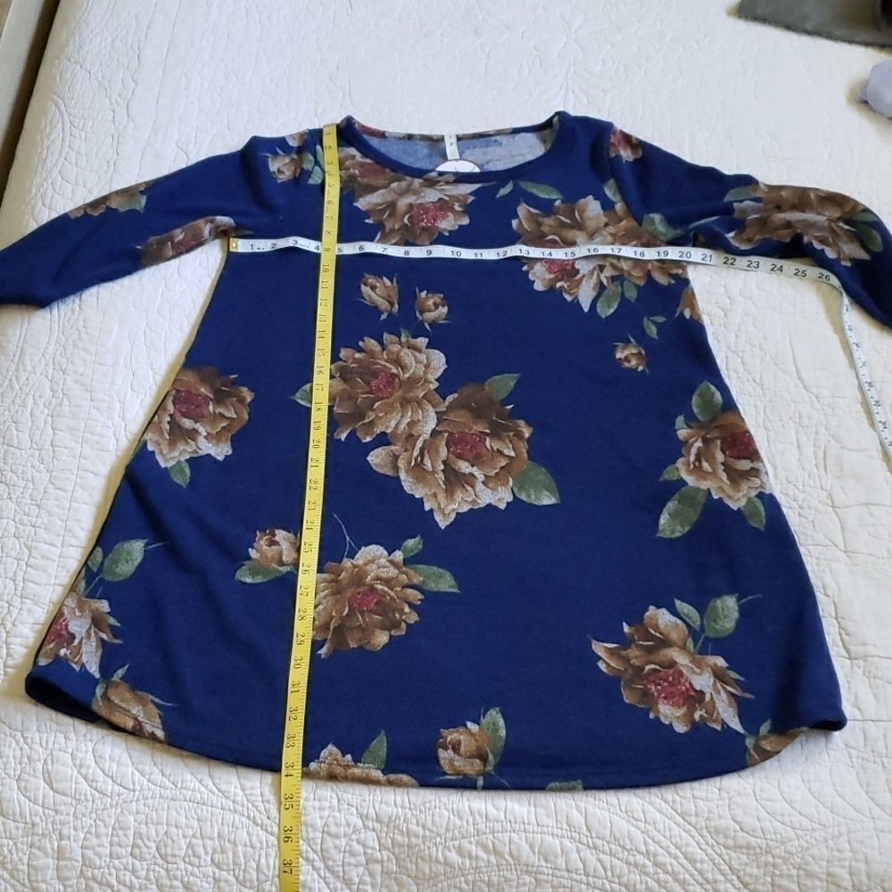 MTS FLORAL DRESS  - Picture 3 of 11